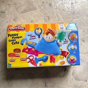 Play-Doh Fuzzy Pumper Crazy Cuts Brand New Sealed 2005